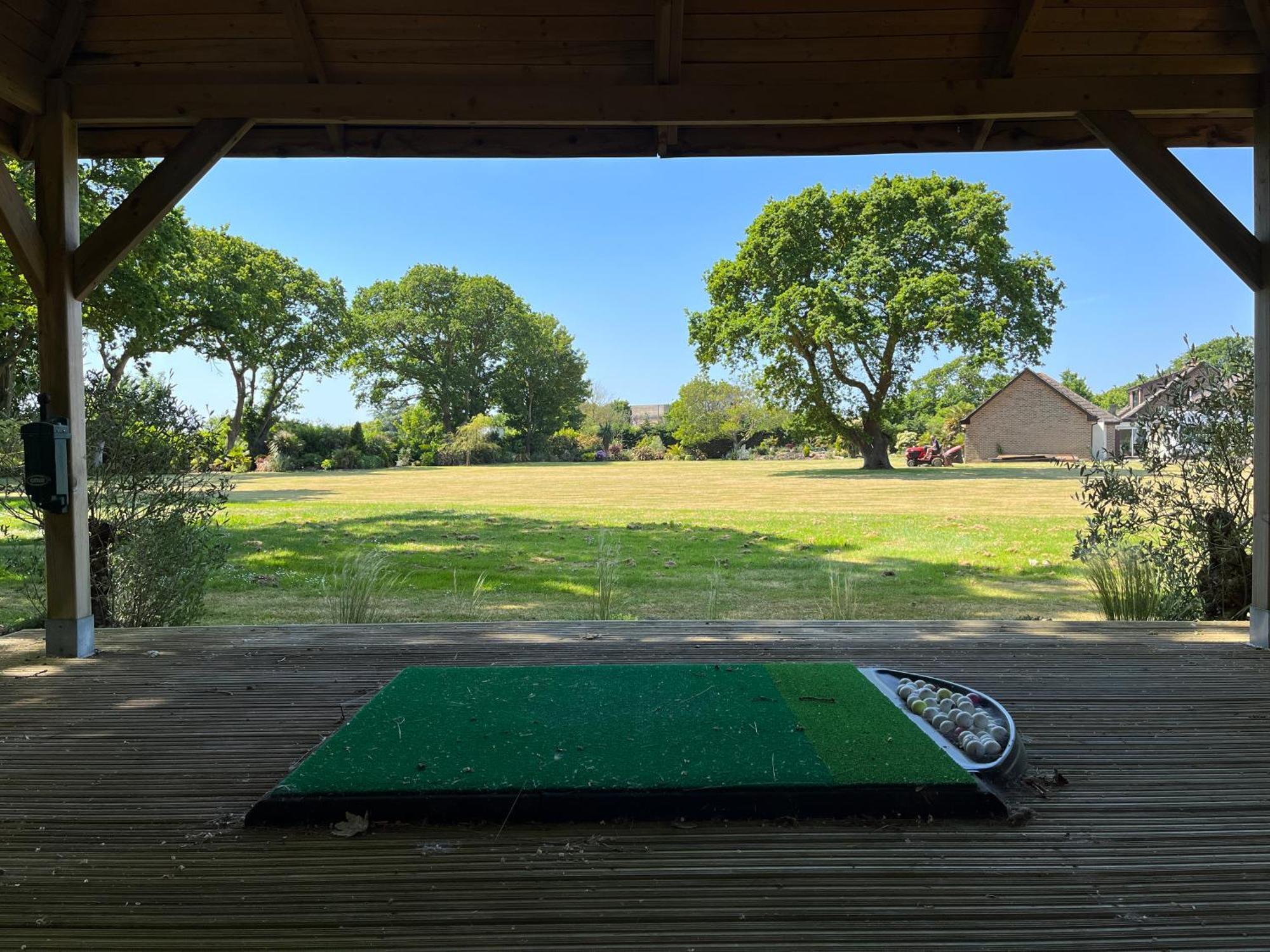 Stay At 'The Elms' In Tranquil Church Norton, Selsey - Ground Floor Bedroom, Own Private Bathroom, Quiet Beach, 2 Acre Garden By The Sea, On Edge Of Wildlife Nature Reserve Luaran gambar